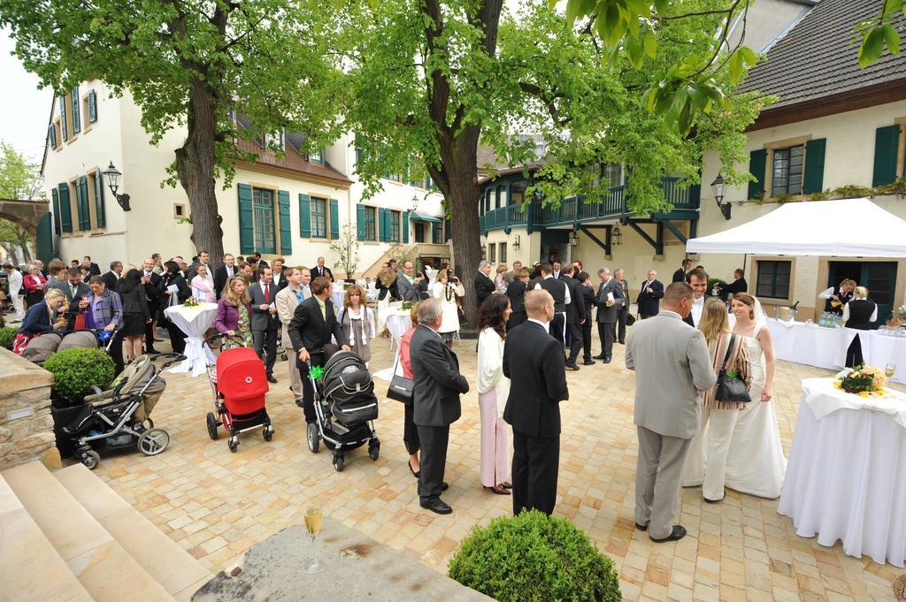 Deidesheimer Hof Exteriör bild